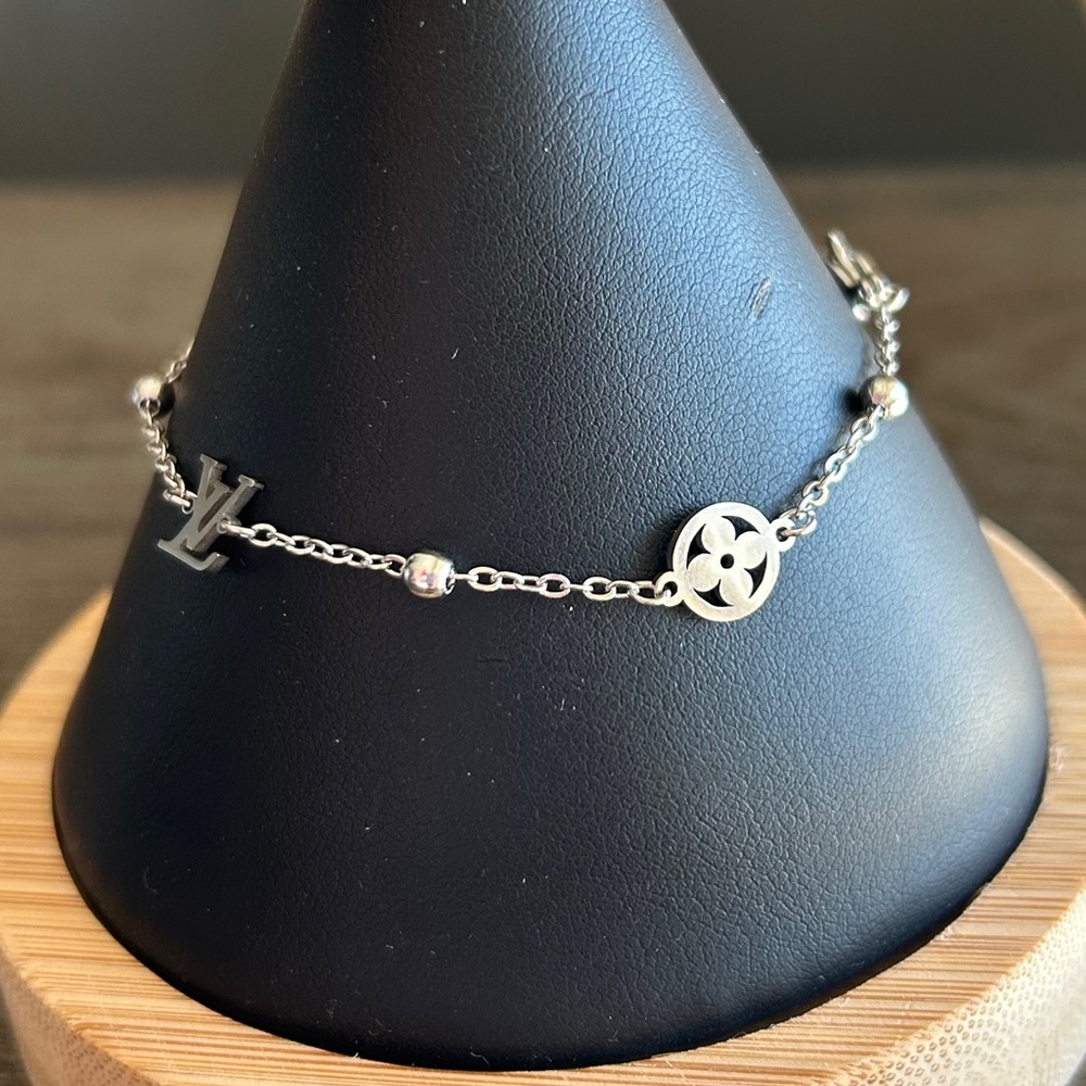 Silver Stainless Steel Chain Bracelet - Picture 3 of 5